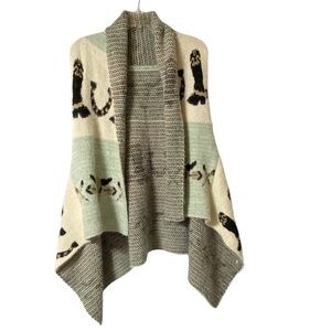 Elegant Women's Knit Vest in Cream and Gray